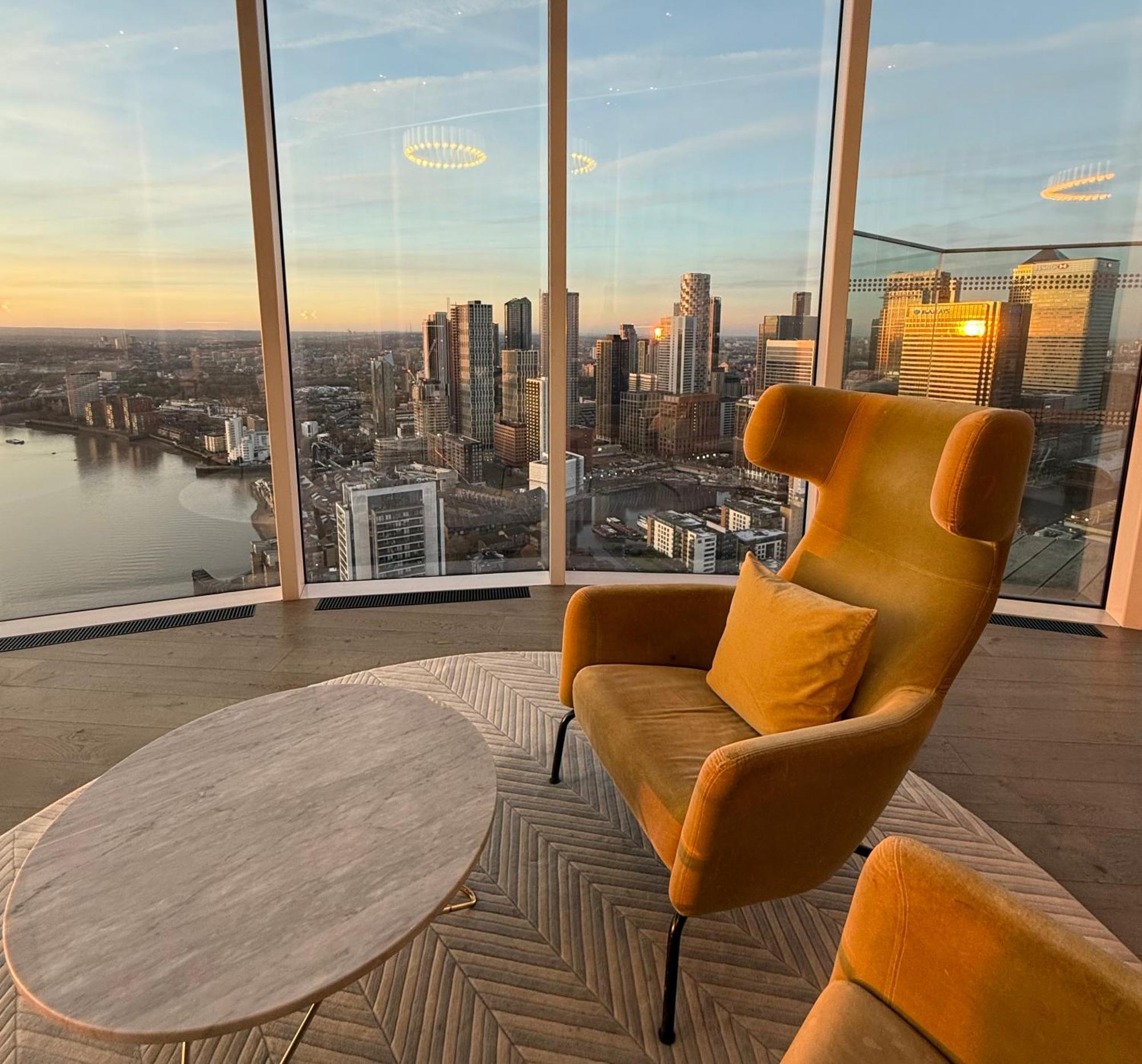 Luxury Modern 2 Bed Flat With Balcony And City View - Canary Wharf City Center London Exterior photo
